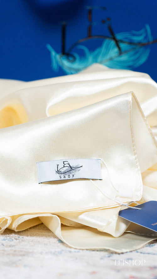 Carré de satin Jaune/crème