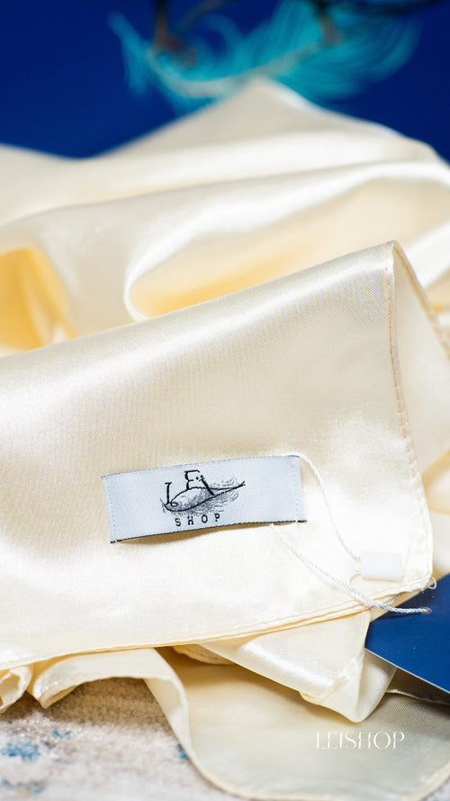 Carré de satin Jaune/crème