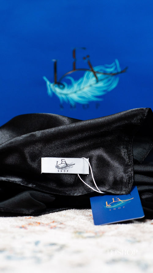 Carré de satin Noir